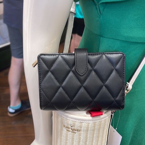 Kate Spade Carey Medium Compartment Bifold Wallet 
COLOR: Black
NWT - Picture 7 of 16